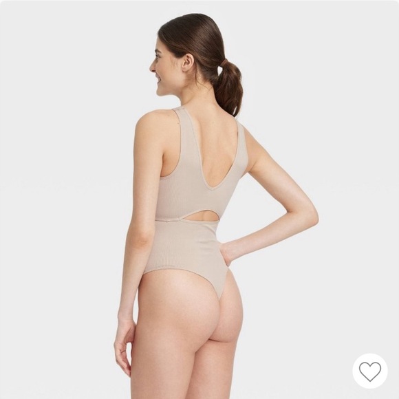 Colsie Cut Out Bodysuit - Picture 5 of 5